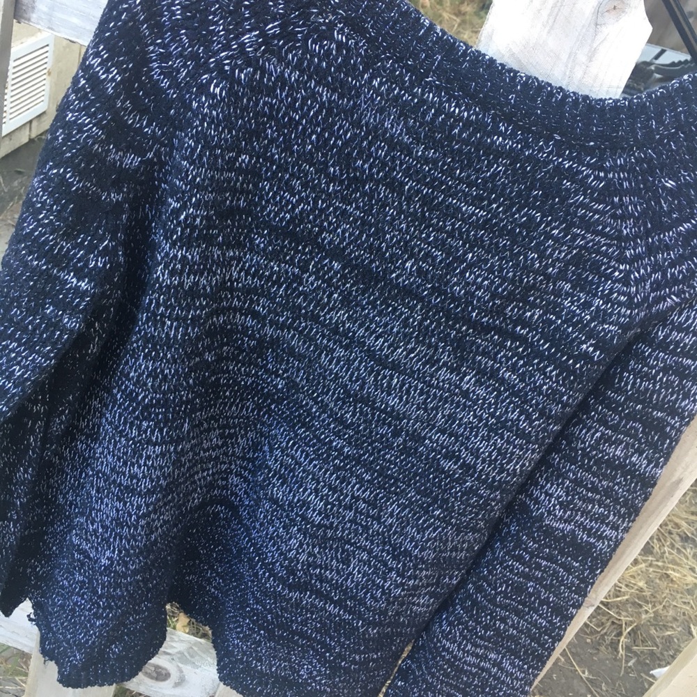 Sweater - Picture 3 of 4